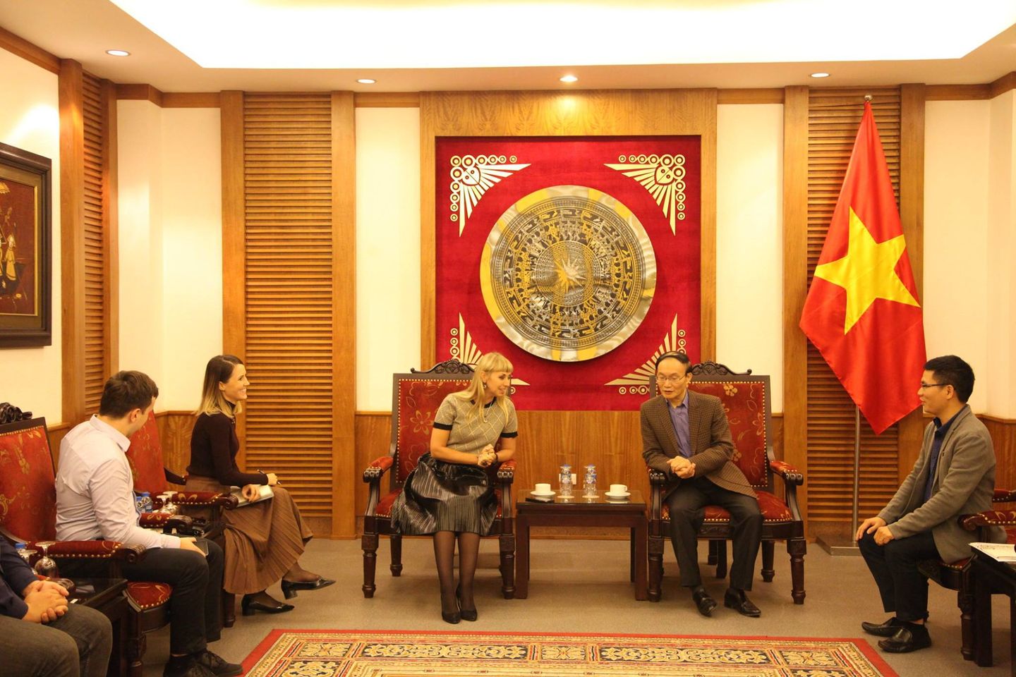 Trao Giay Chung Nhan Tt Vh Nga 01