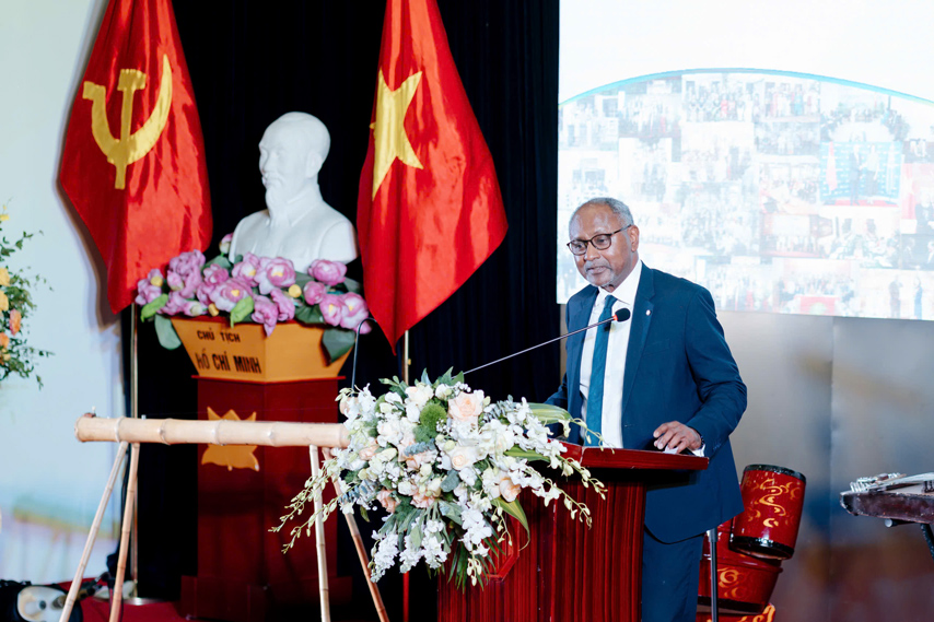 25 Nam Thanh Lap Vp Unesco Hn 05