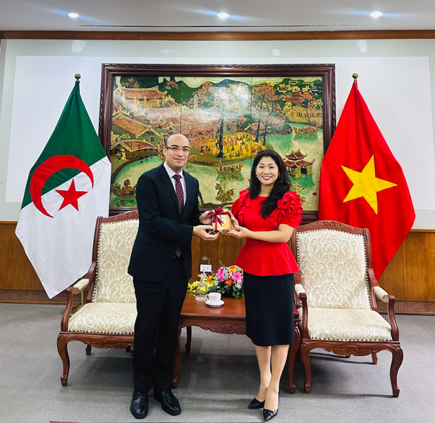 Vn Algeria 02