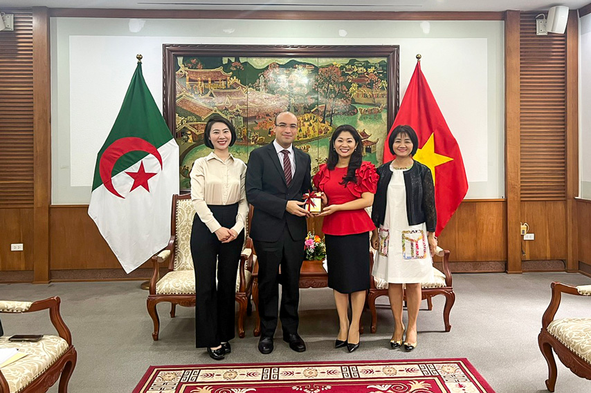 Vn Algeria 03