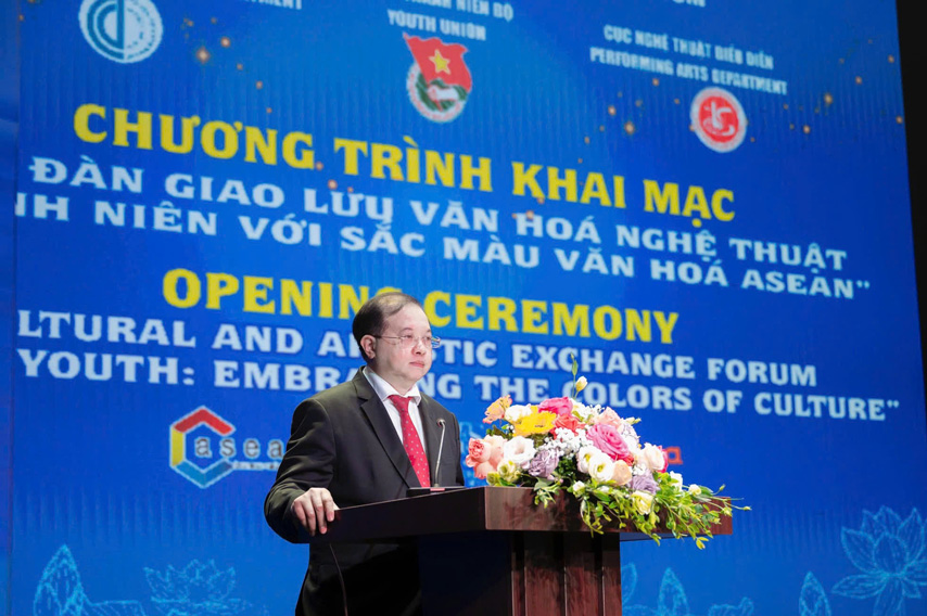 Dien Dan Giao Luu Vhnt Asean 01