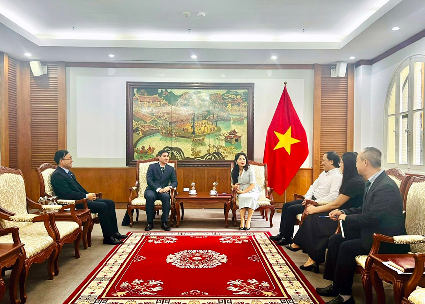Trao Giay Phep Thanh Lap Trung Tam Van Hoa Trung Quoc Tai Ha Noi 01