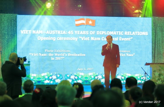 Ngay Vh Vn Tai Ao 03