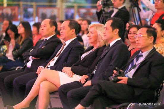 Ngay Vh Vn Tai Ao 10