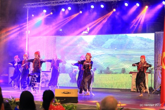 Ngay Vh Vn Tai Ao 11