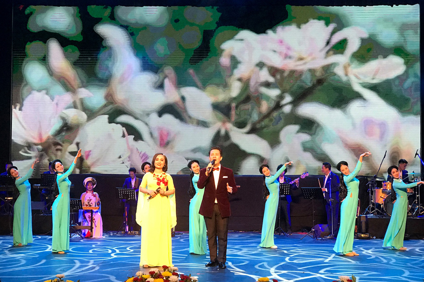 Tuan Vh Vn Tai Lao 2019 10