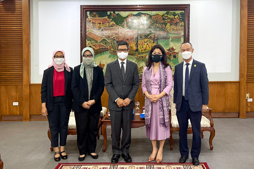 Vn Indonesia Chung Tay 01