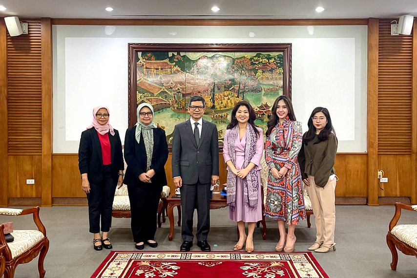 Vn Indonesia Chung Tay 03