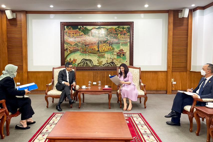 Vn Indonesia Chung Tay 04