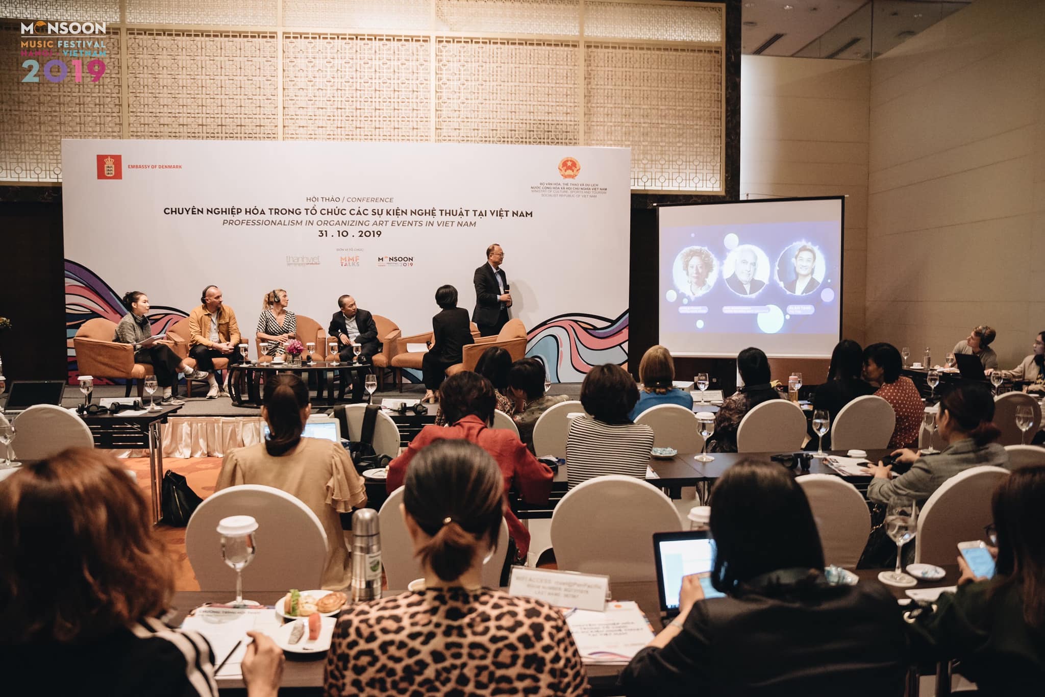 Hoi Thao Chuyen Nghiep Hoa 09