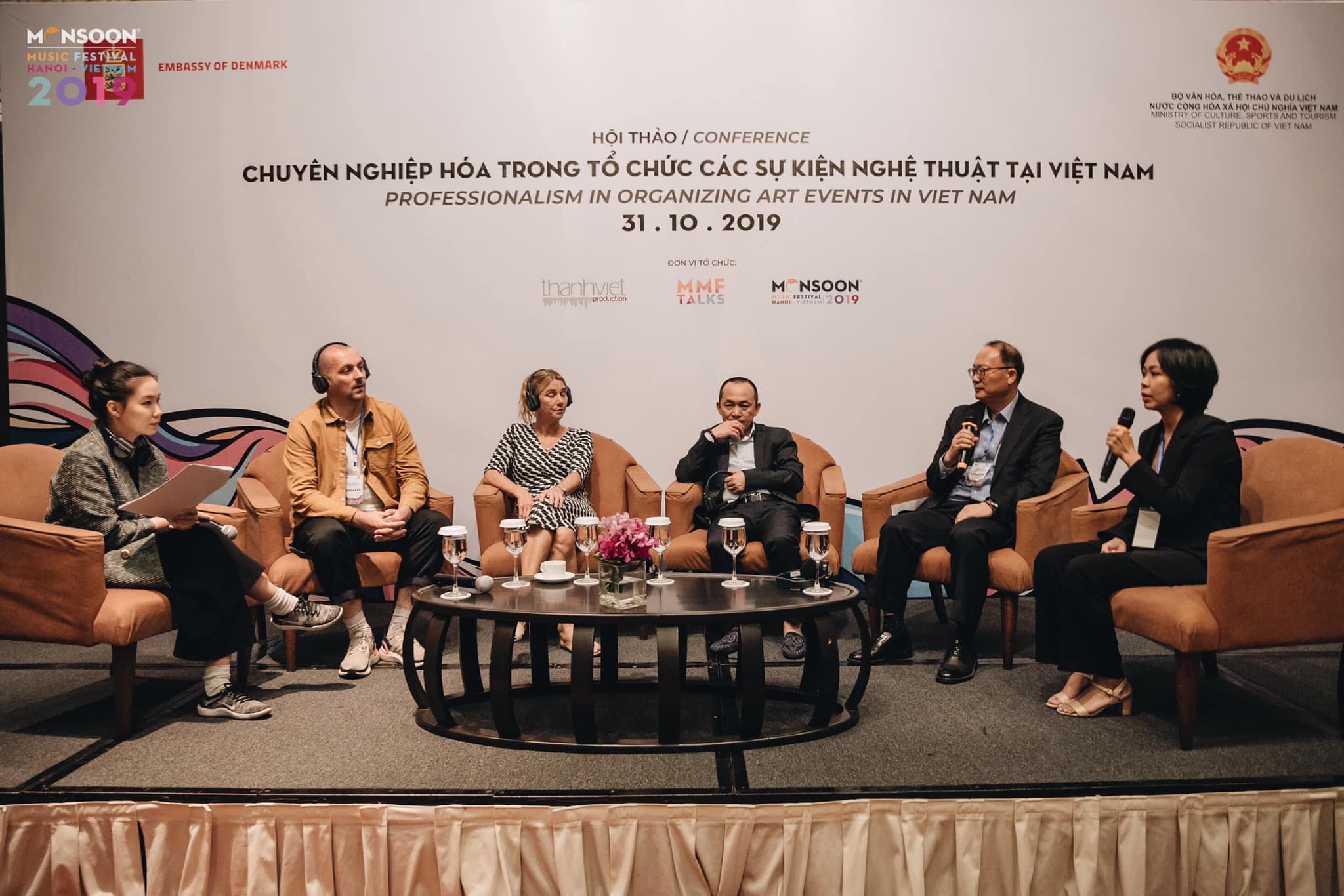 Hoi Thao Chuyen Nghiep Hoa 10