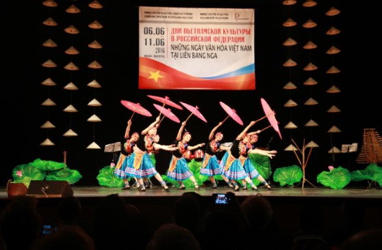 Khaimac Nhung Ngay Vh Vn Tai Nga 2016 08