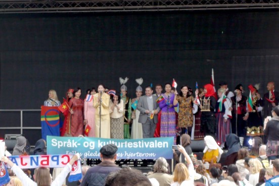 Le Hoi Ngon Ngu Tai Nauy 02