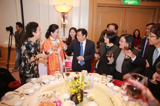 Mo Rong Giaoluu Htqt 07