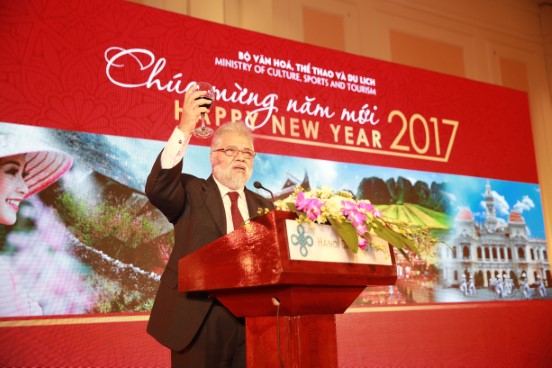 Mo Rong Giaoluu Htqt 08