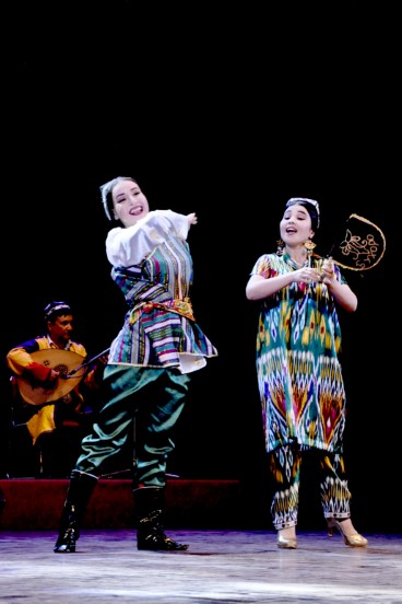 Nhung Ngay Vh Uzbekistan 03