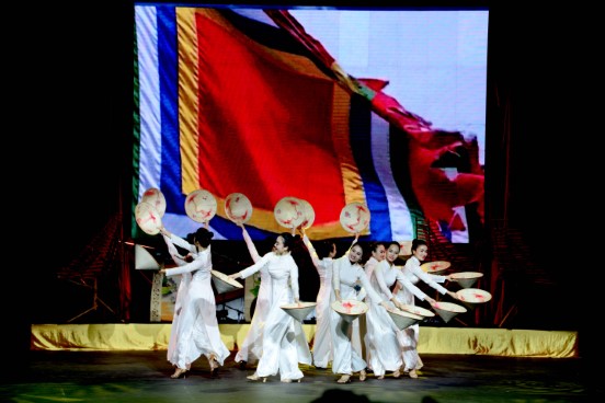 Nhung Ngayvhdl Vn Tai Lao 13