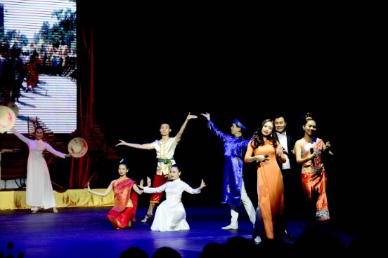 Nhung Ngayvhdl Vn Tai Lao 14