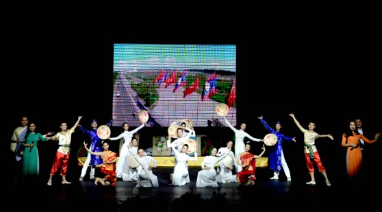 Nhung Ngayvhdl Vn Tai Lao 15