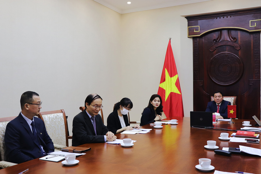 Tang Cuong Hop Tac Ve Ban Quyen Vn Nb 02