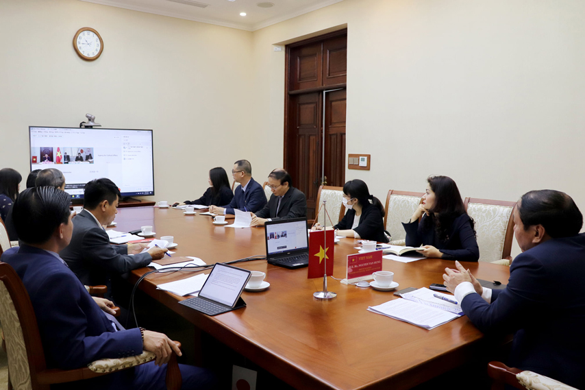 Tang Cuong Hop Tac Ve Ban Quyen Vn Nb 03