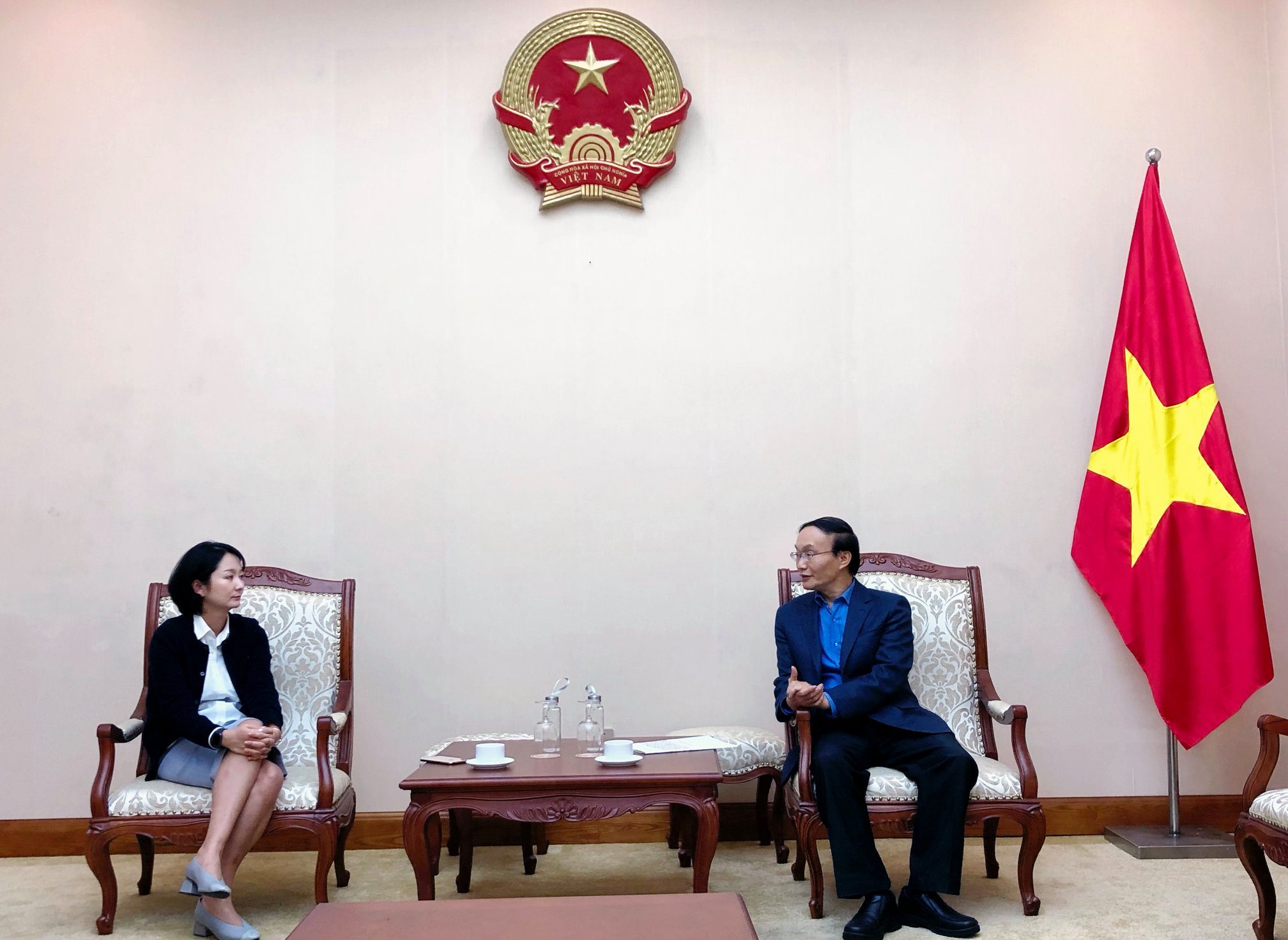 Trao Giay Chung Nhan Ttvh Hq 01