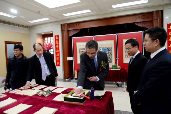 Trien Lam Tranh Tet Vn Tq 07