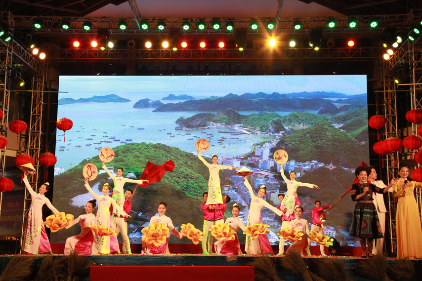 Du Lich Qua Cac Mien Di San Vn 08