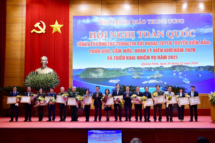 Hoi Nghi Tk Thong Tin Doi Ngoai 02