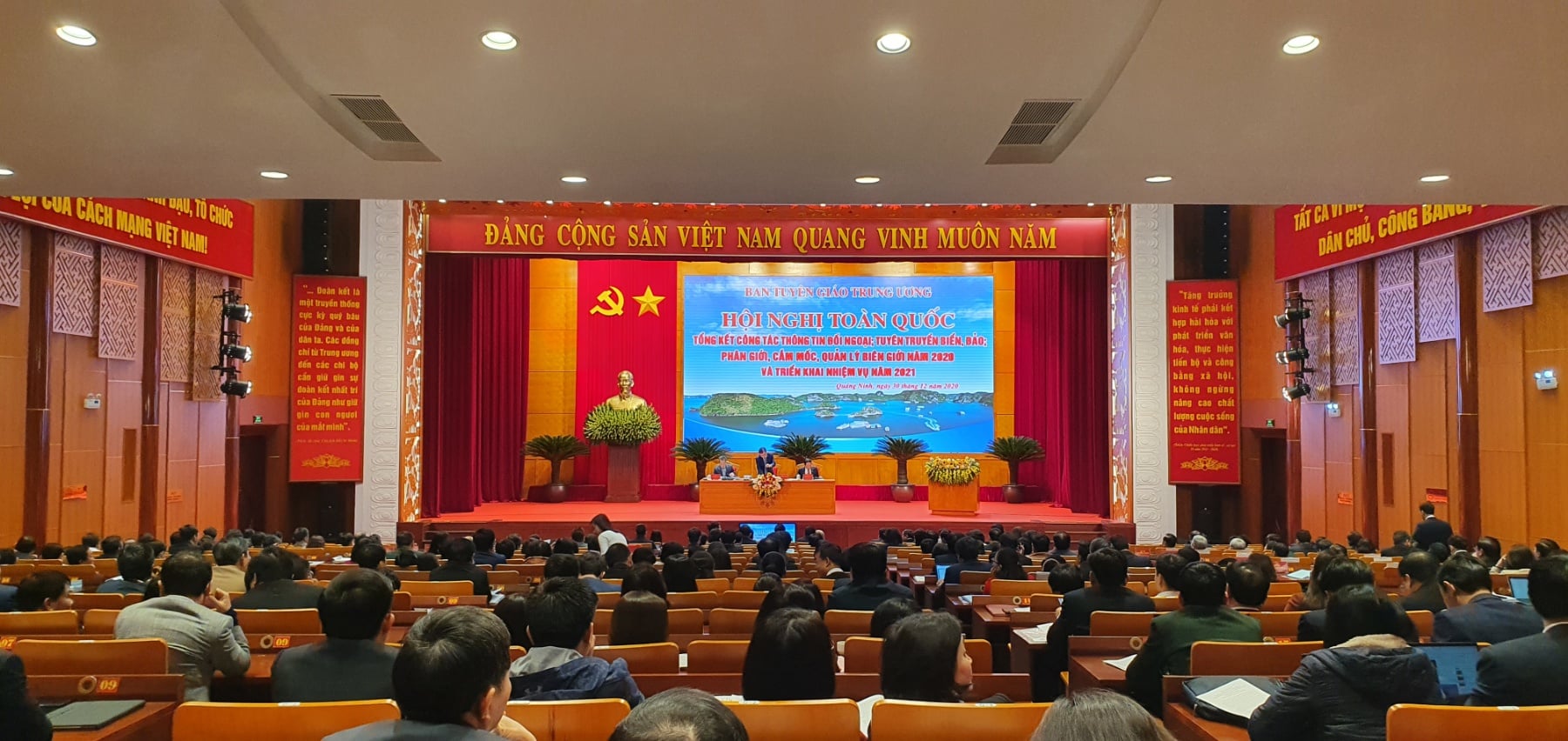 Hoi Nghi Tk Thong Tin Doi Ngoai 03