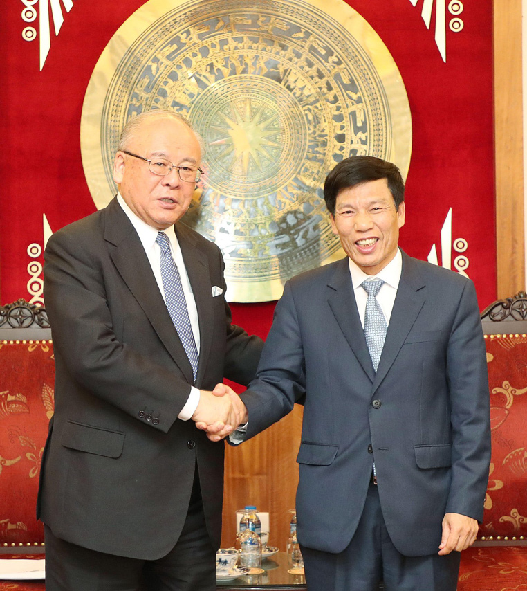 Bt Thien Tiếp Ngai Tsutomutakebe 02