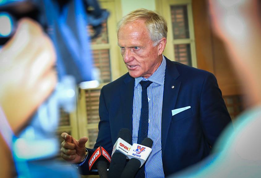 Bo Nhiem Dsdlvn Gregory John Norman 06