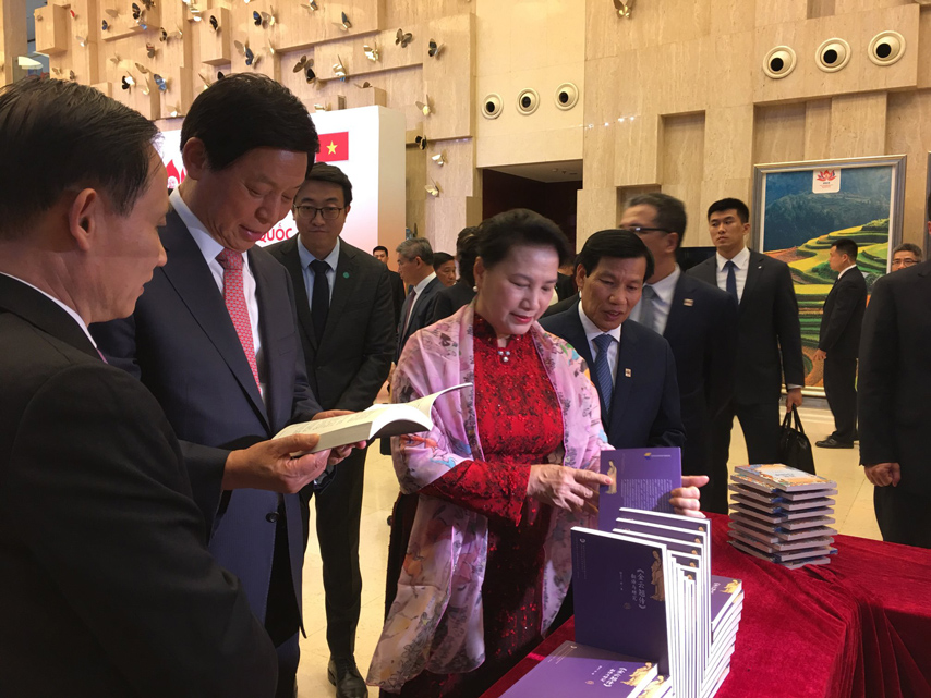 Chtr Nhip Cau Huu Nghi 02