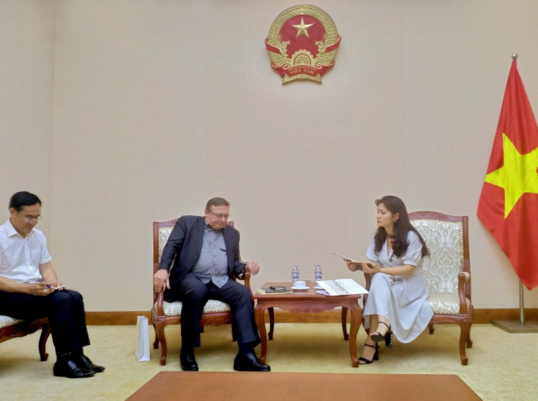 Cuc Truong Tiep Ds Hungary 110719