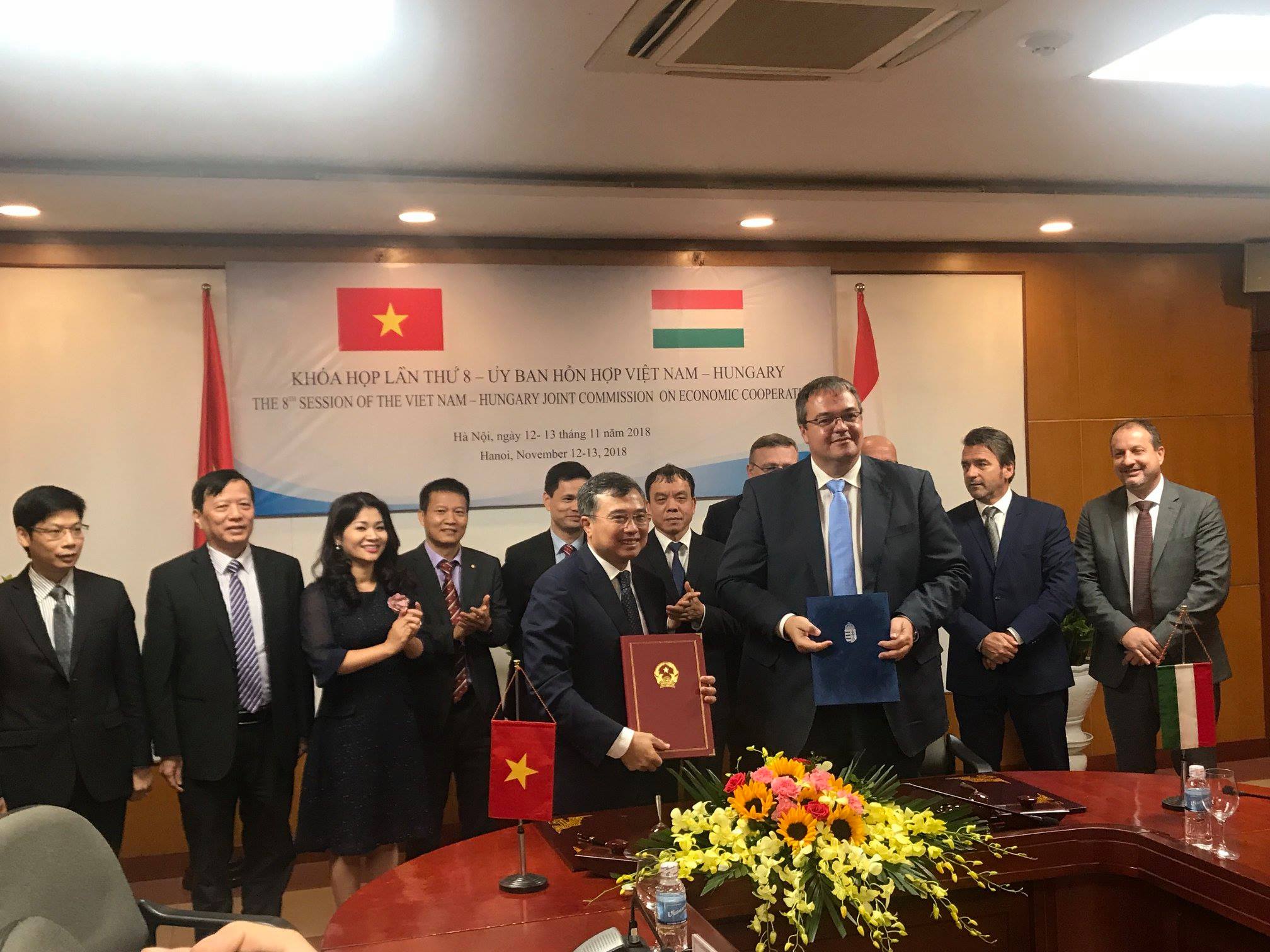 Hop Ubhh Vn Hungary Lan8 04