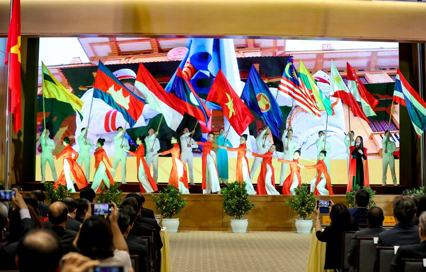 Le Khoi Dong Nam Asean 2020 03