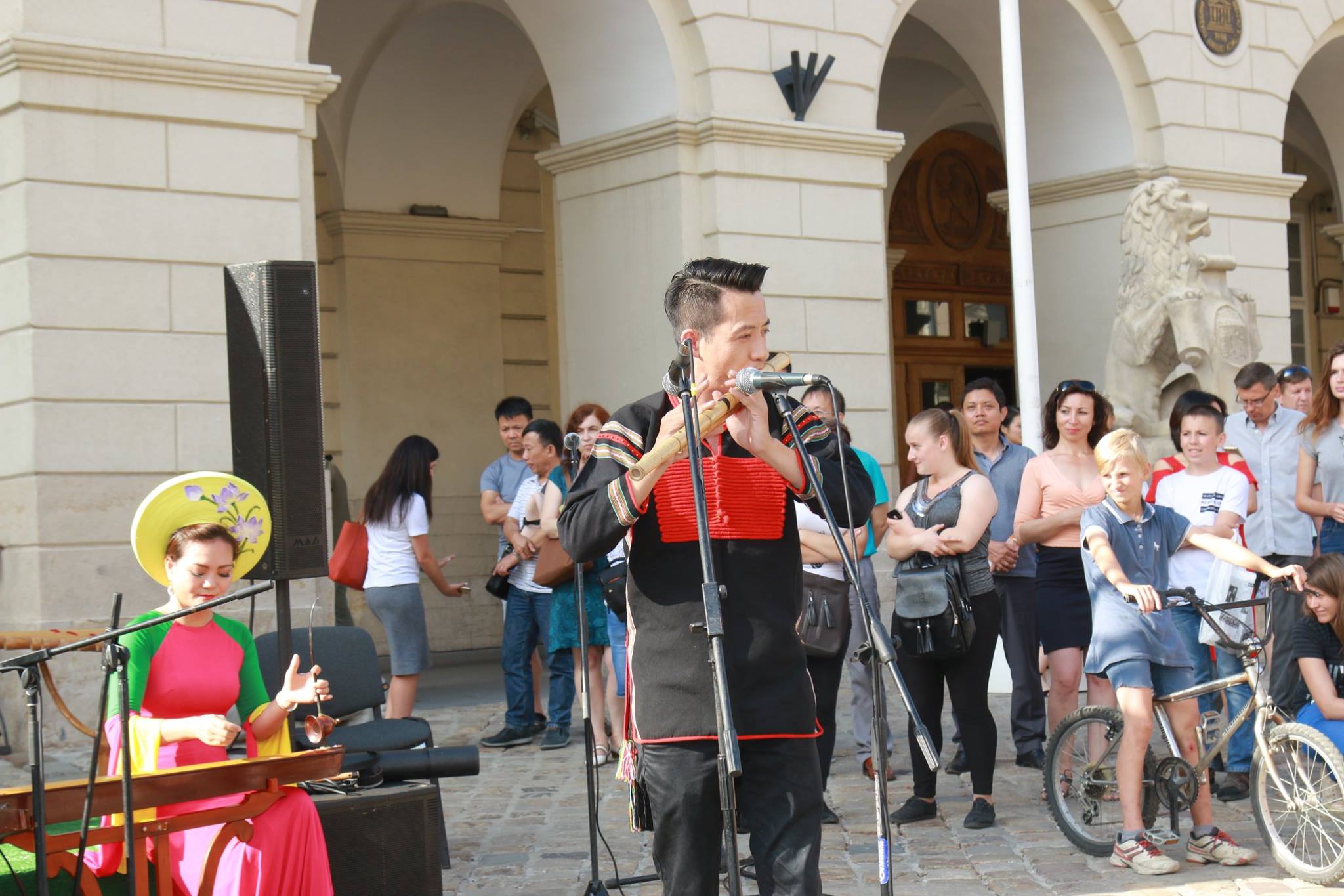 Ngay Vn Tai Ucraina 2018 02