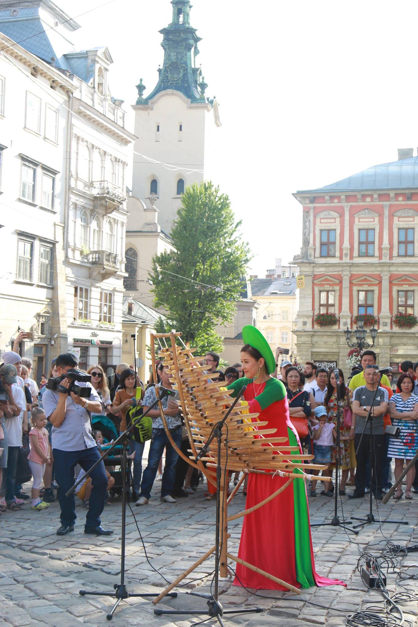 Ngay Vn Tai Ucraina 2018 06