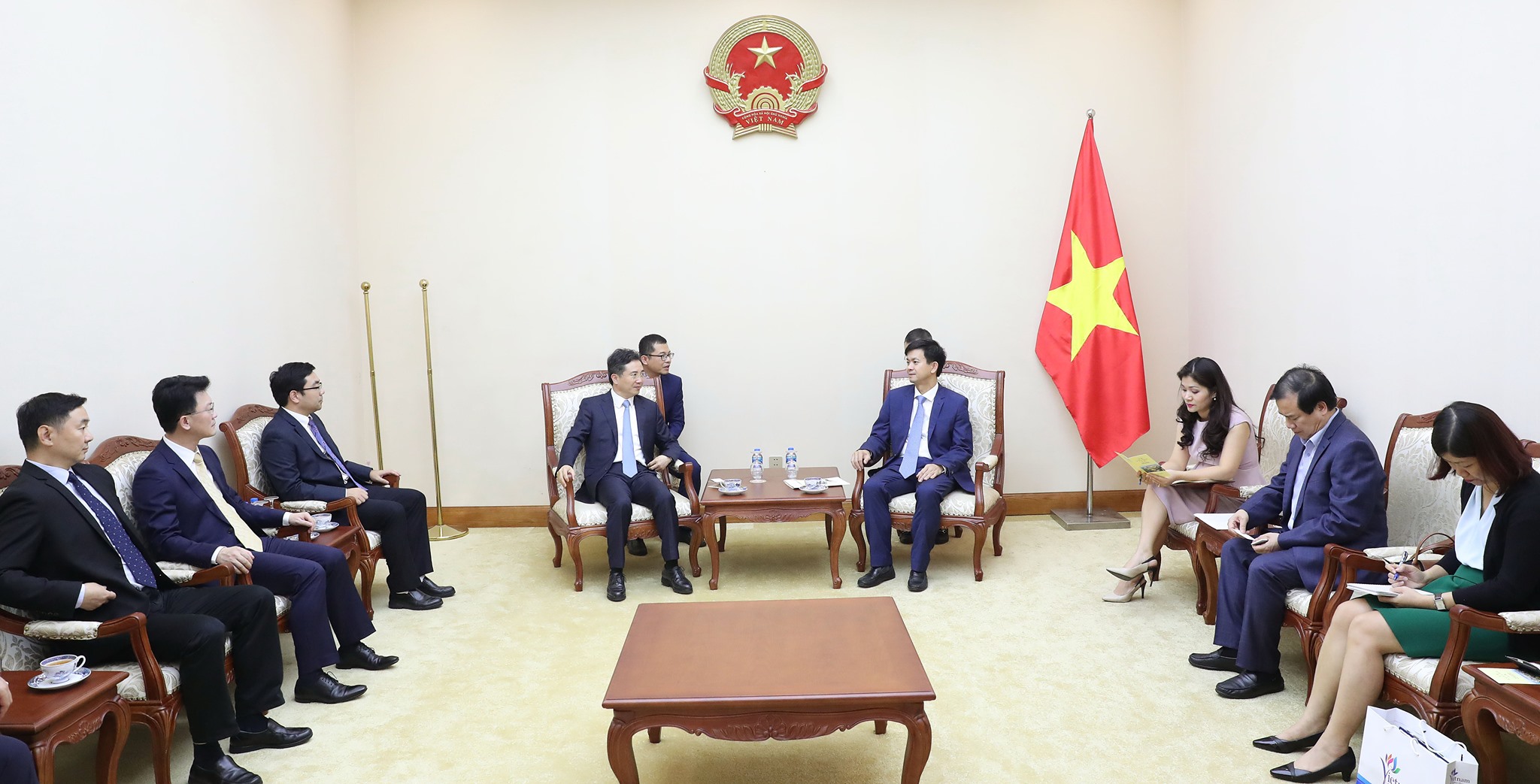 Tt Tung Tiep Bi Thu Hang Chau 01