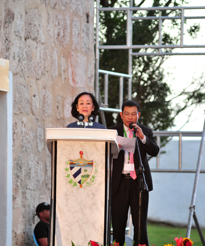 Khai Trong Hoi Cho Sach Lahabana 02