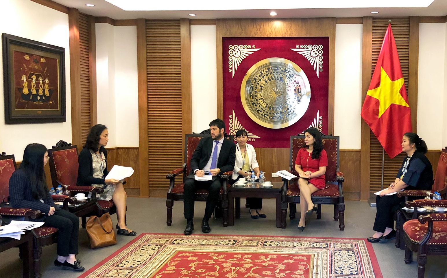 Lam Viec Voi Unesco Ve Phat Trien Dien Anh Asean 01