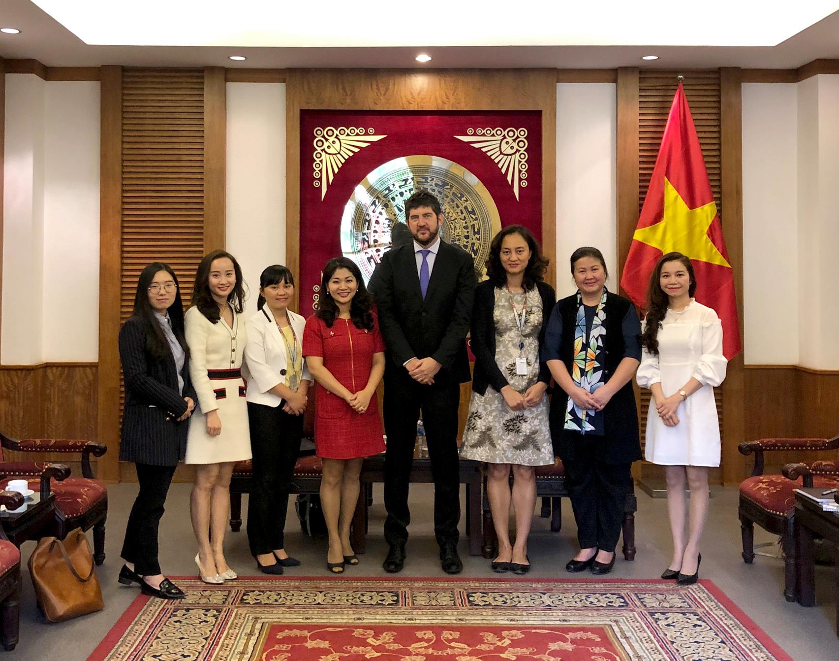 Lam Viec Voi Unesco Ve Phat Trien Dien Anh Asean 02