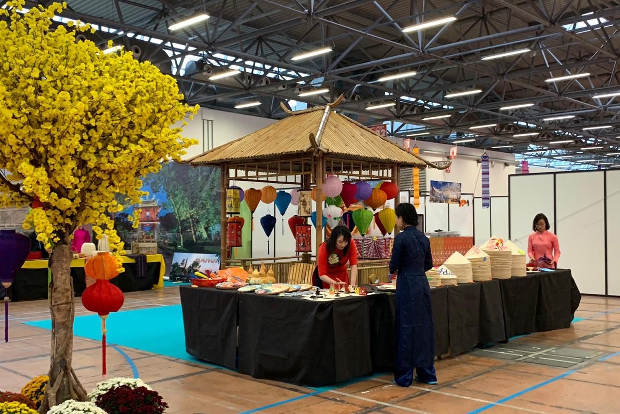 Le Hoi Phuong Dong Tai Tuscany 2019 02