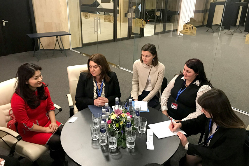 Tang Cuong Hop Tac Van Hoa Vn Bungary 02