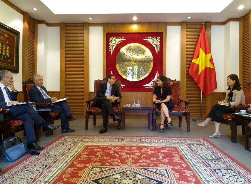 Tiep Chinh Quyen Vung Catalonia 02