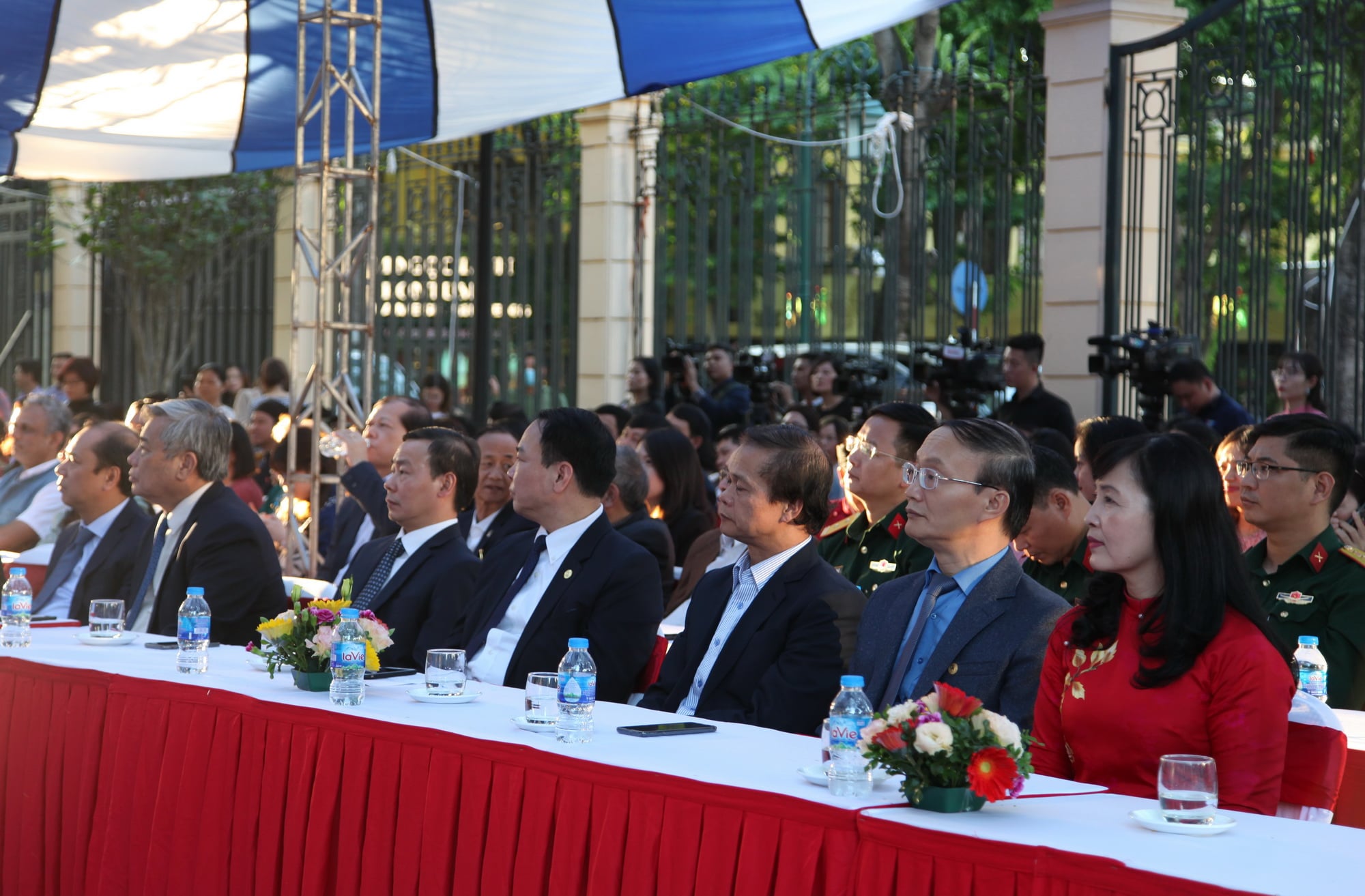 Trien Lam Trang Phuc Truyen Thong Asean 2020 03