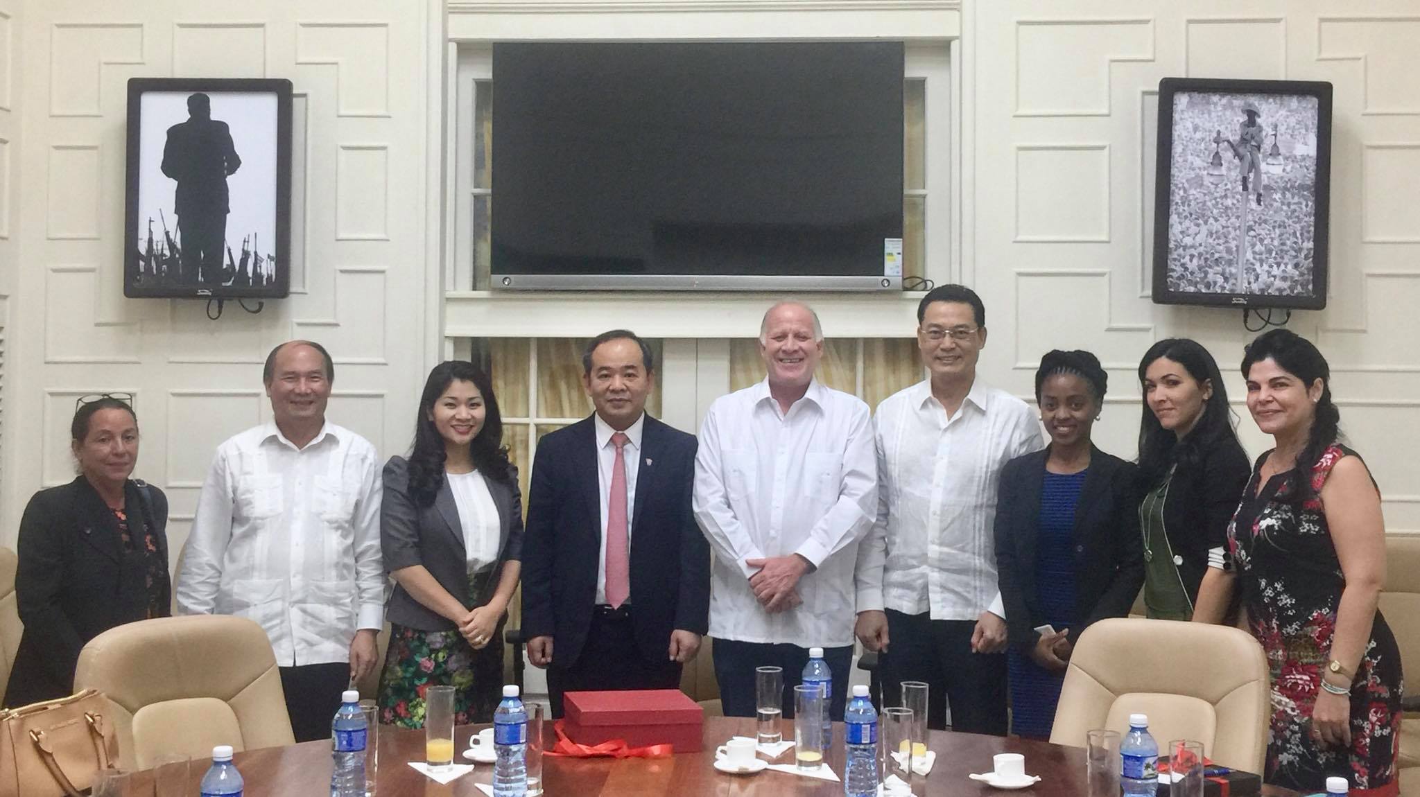 Tt Hai Lam Viec Tai Cuba 02