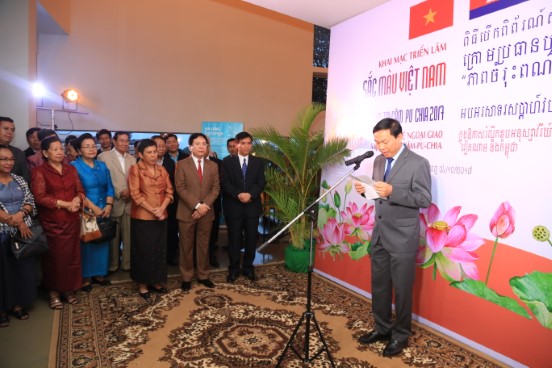 Khai Mac Trien Lam Sac Mau Vn Tai Cpc 03