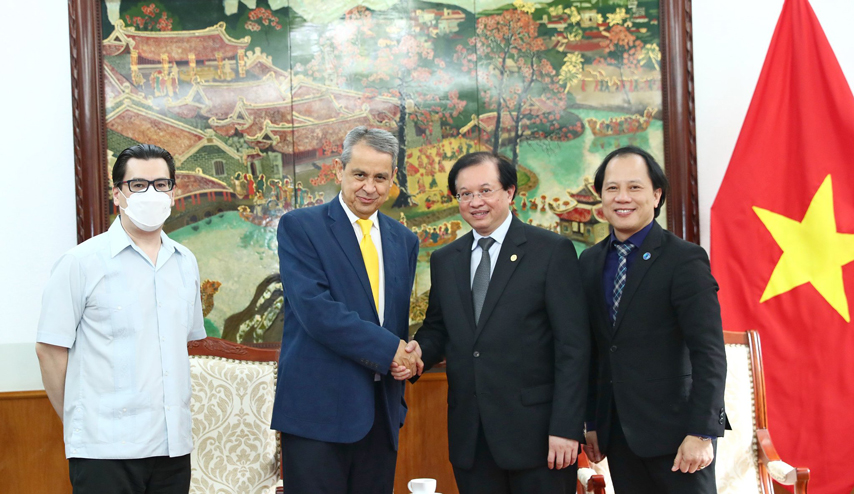 Tt Ta Quang Dong Gap Dai Su Mexico Mexico Alejandro Negrin Munoz 03