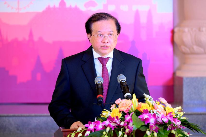 Trien Lam Sac Mau Van Asean 03